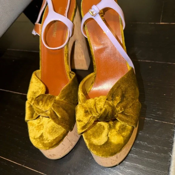 Saint Laurent Velvet Bianca - Picture 3 of 8